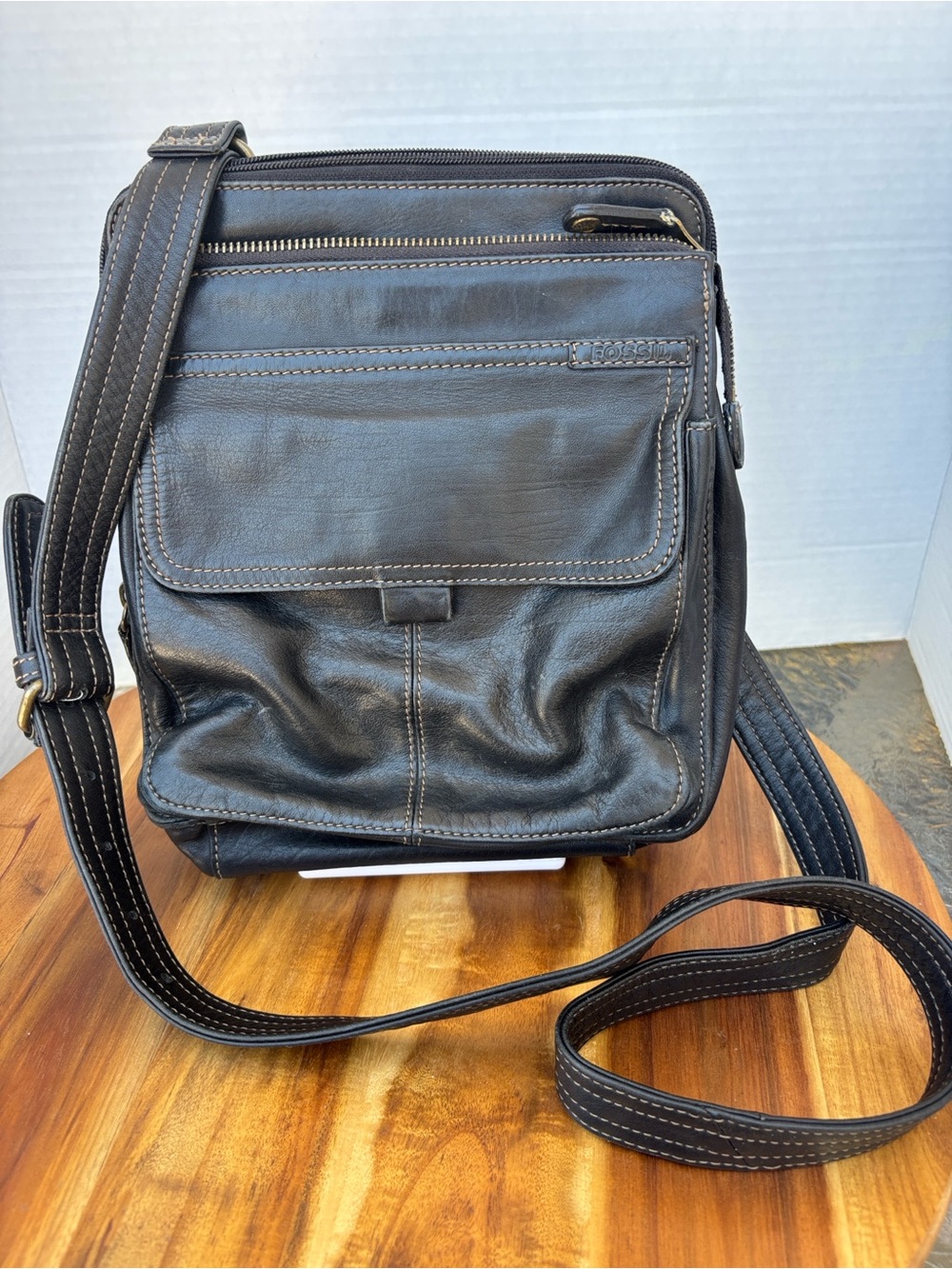 FOSSIL Black Leather Crossbody Bag